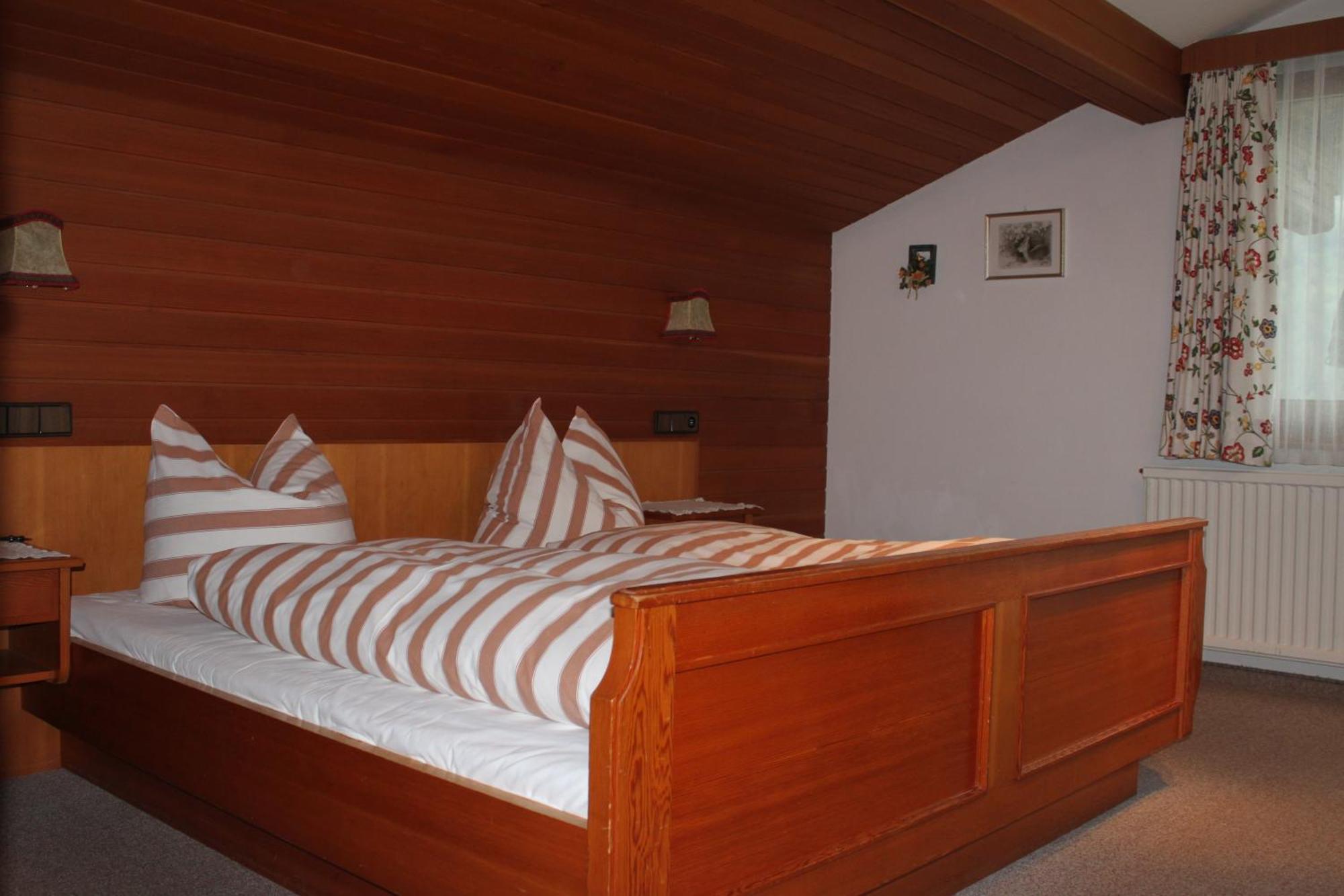 Bed and Breakfast Haus Geiger Scharnitz Zewnętrze zdjęcie